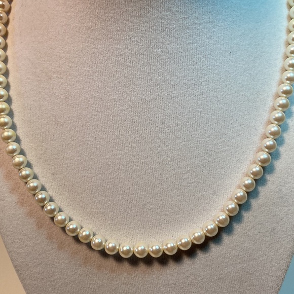 Vintage Set Napier Faux Pear Gold Tone Necklace & Oval Faux Pearl Brooch Pin - Picture 4 of 8